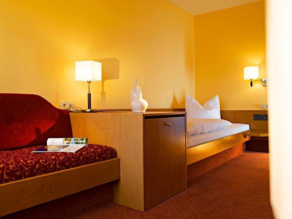 Hotel Neckartal Köngen Quarto foto