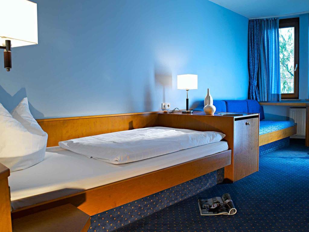 Hotel Neckartal Köngen Quarto foto